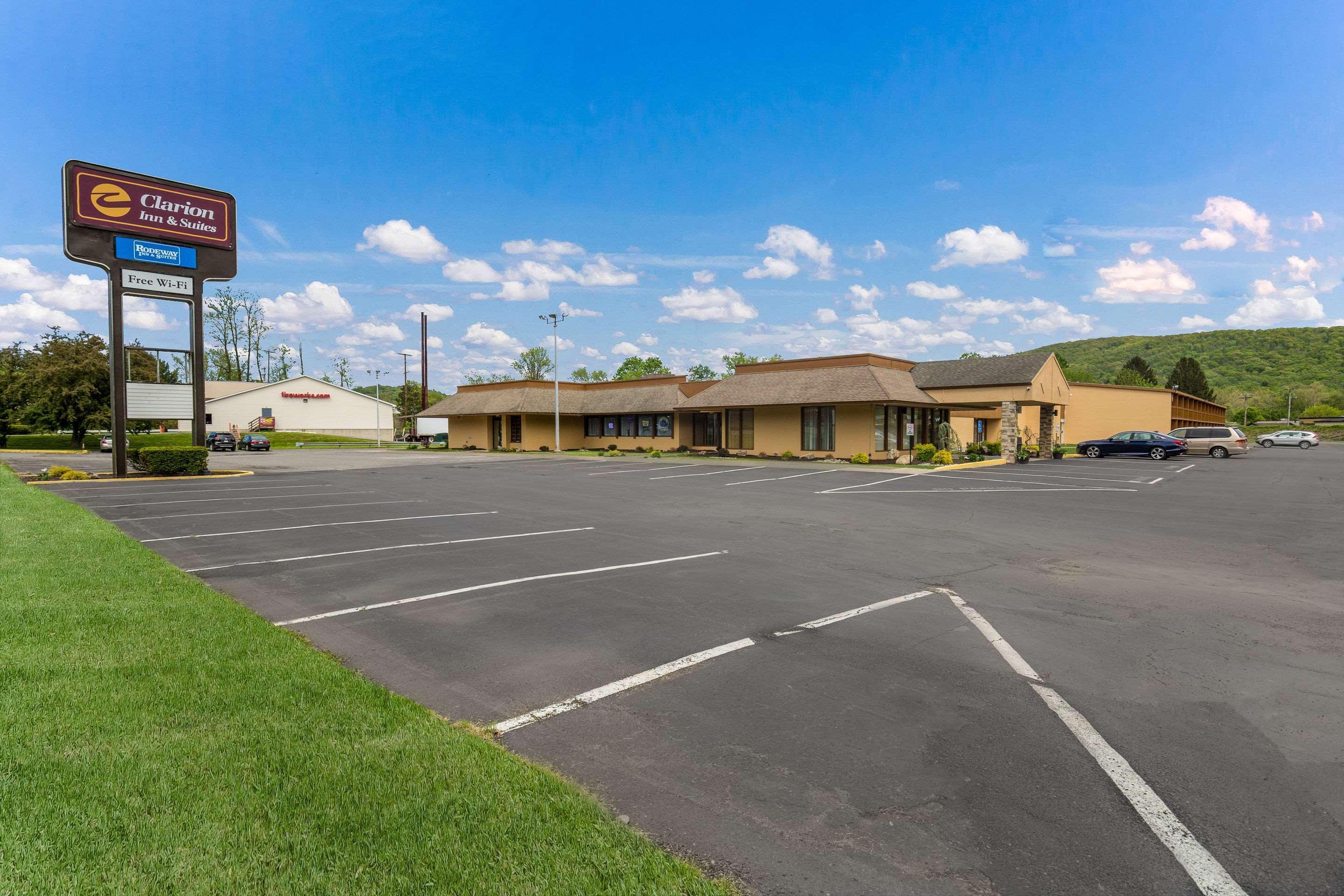 Pocono Inn & Banquet - Stroudsburg Delaware Water Gap Exterior photo